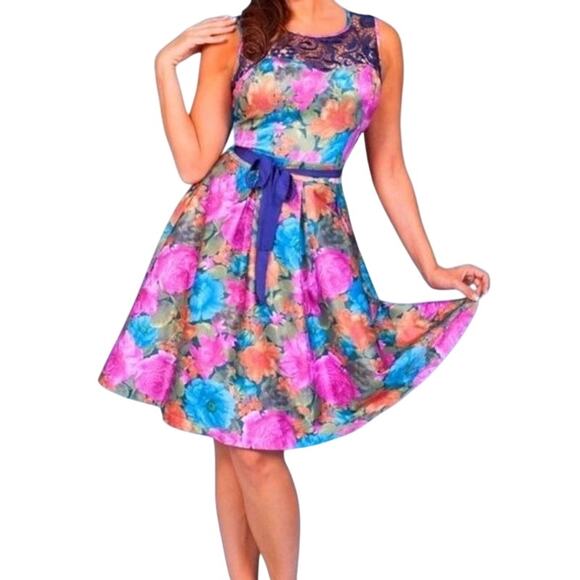 Tatyana Mirabelle Dress - Size M - Picture 1 of 13